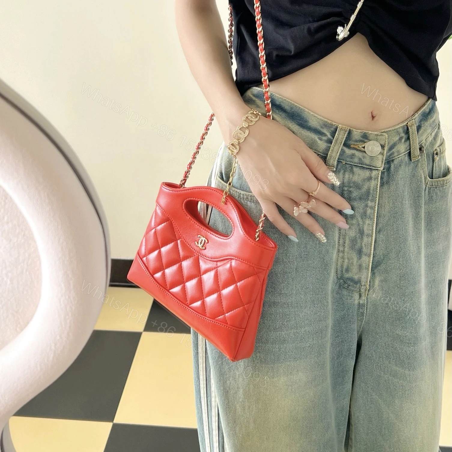 View 18 of 高仿Chanel*24S春夏系列AP3656單肩包紅色免檢版