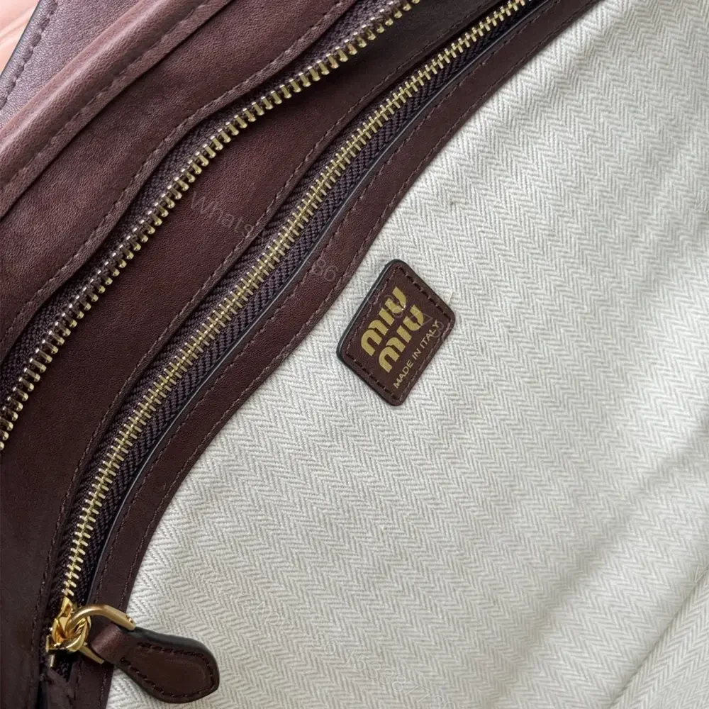 View 8 of 高仿miumiu*Aventure系列5BC181小羊皮腋下包石楠木色中號免檢版