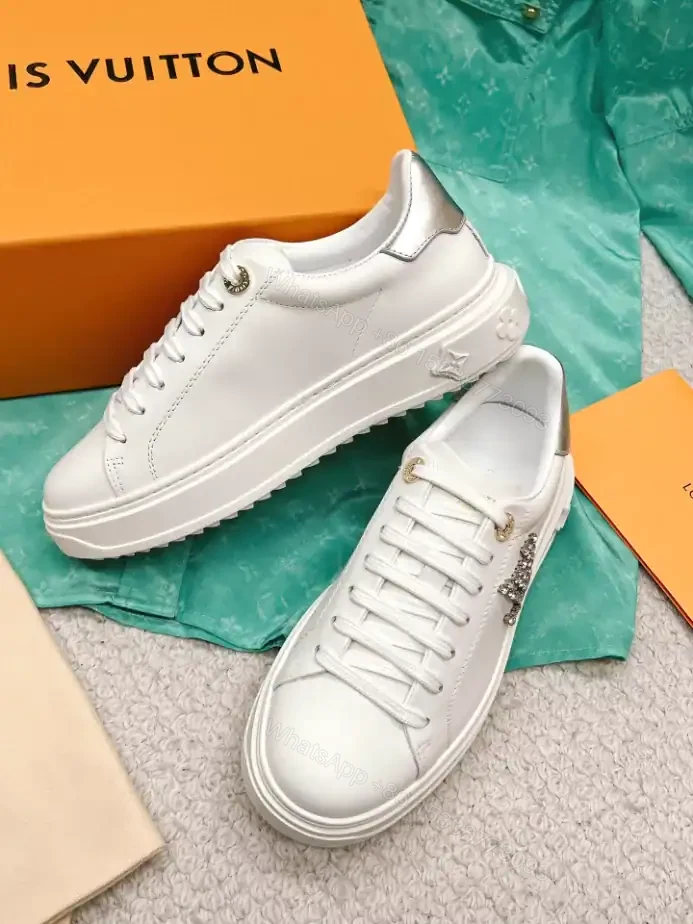 View 7 of LV TIME OUT SNEAKER – LSVM039