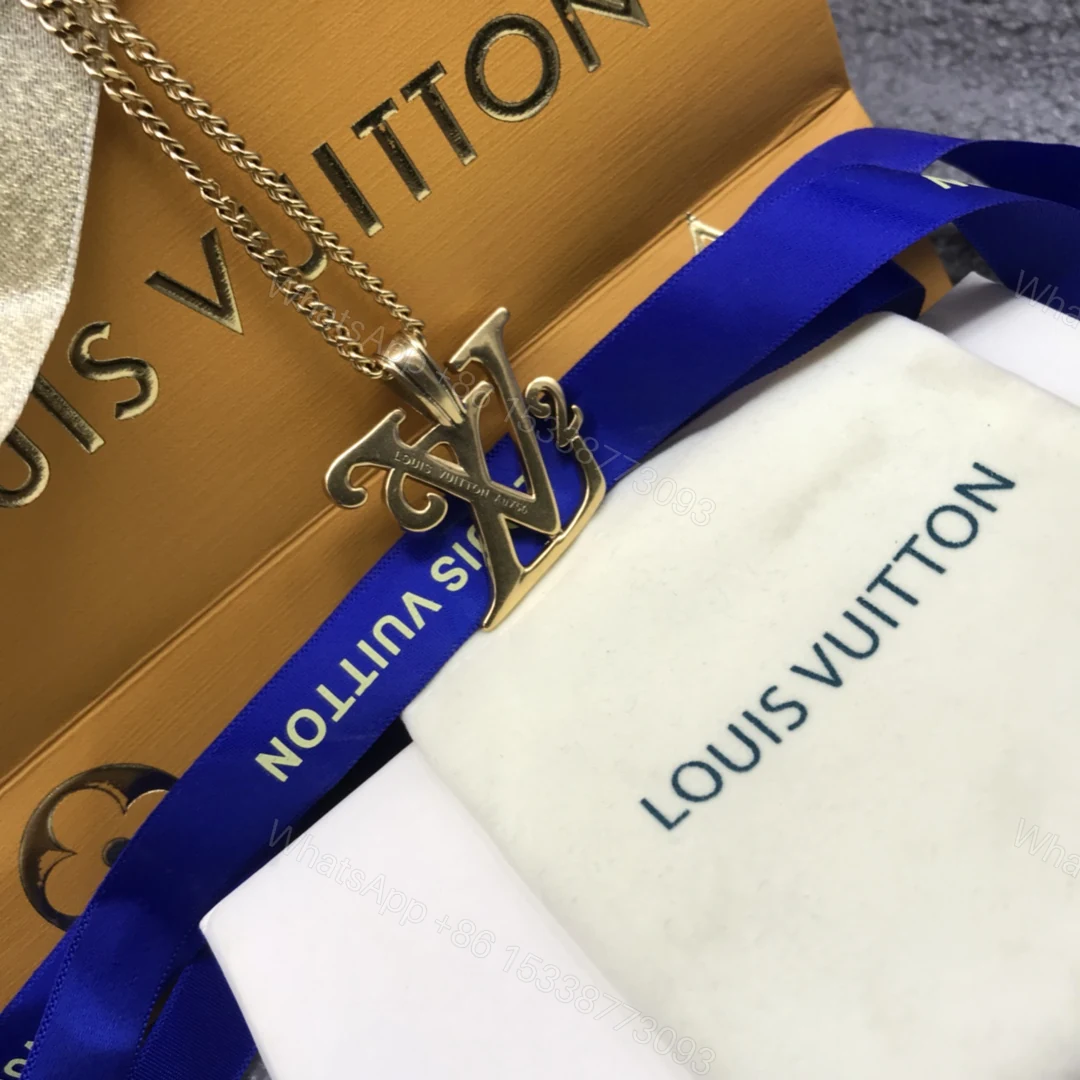 View 4 of EN – Lux LV Necklaces 017