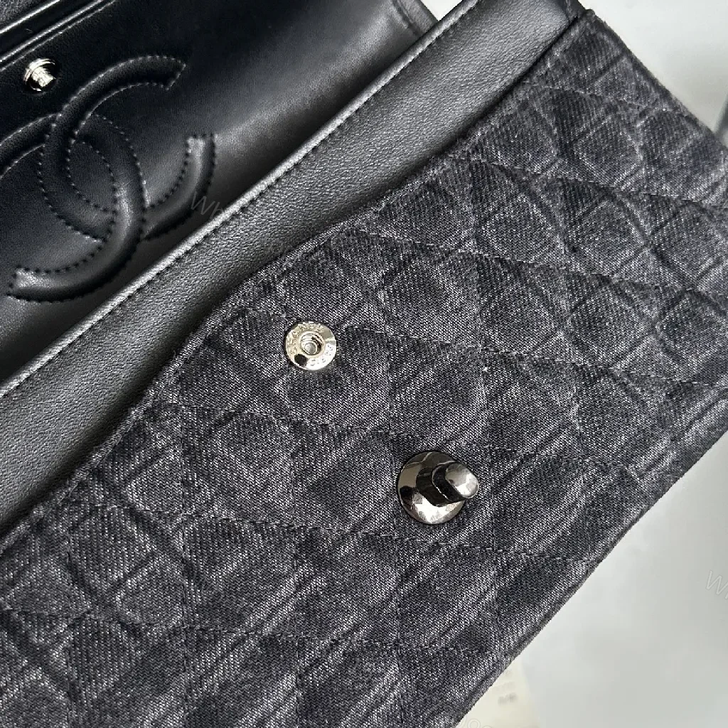View 6 of Quilted Crossbody Bag: Chic, Structured, Everyday Luxury