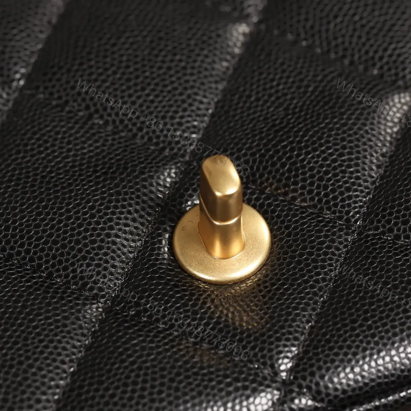 View 10 of 高仿Chanel*22A系列金幣包小牛皮S免檢版