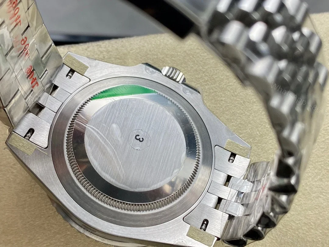View 6 of Superclone Rolex GMT-Master II 126710GRNR “Bruce Wayne” Jubilee 2024