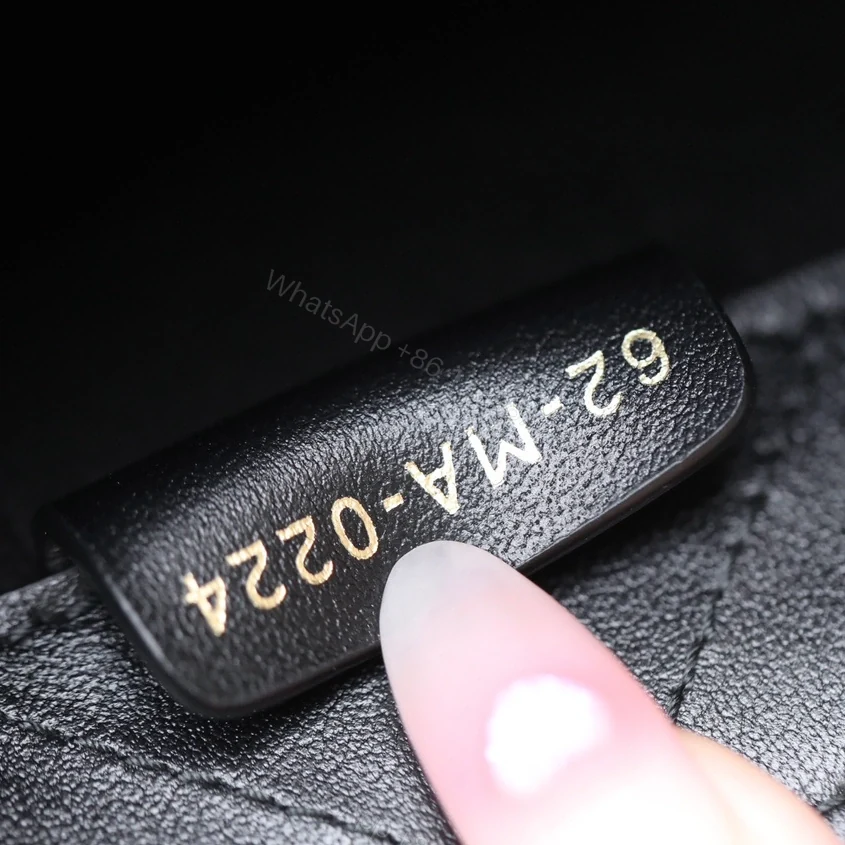 View 13 of 高仿Dior*BookTote系列S5573O牛皮革黑色單肩包免檢版