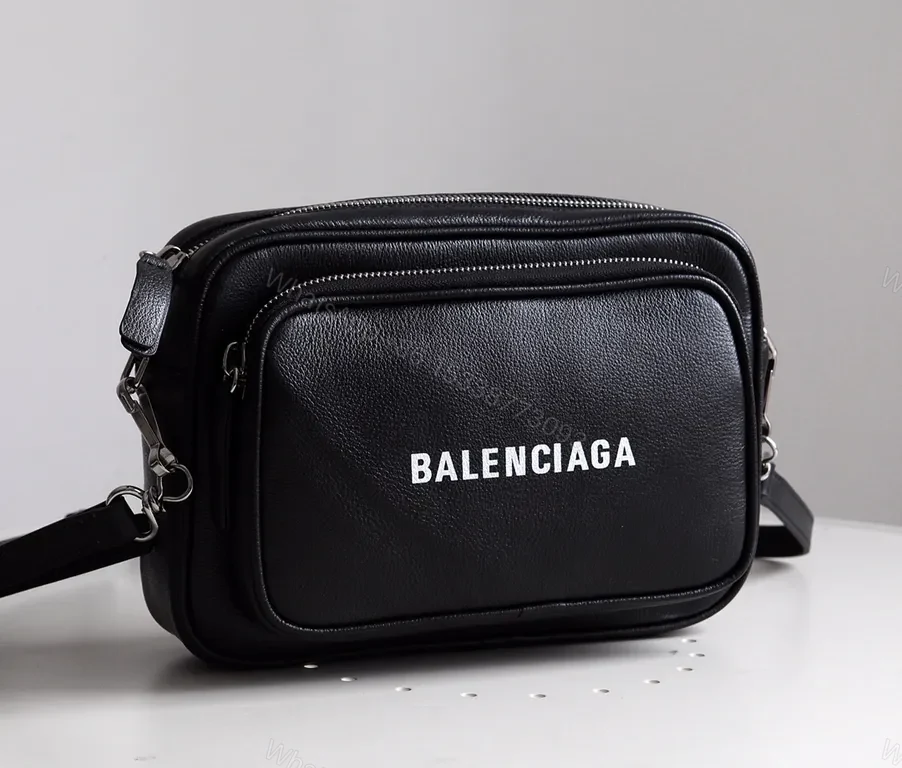 Compact Black Leather Crossbody: Bold Logo, Versatile Style — view 1
