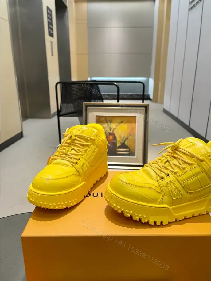View 4 of LV TRAINER MAXI SNEAKER – LSVT412