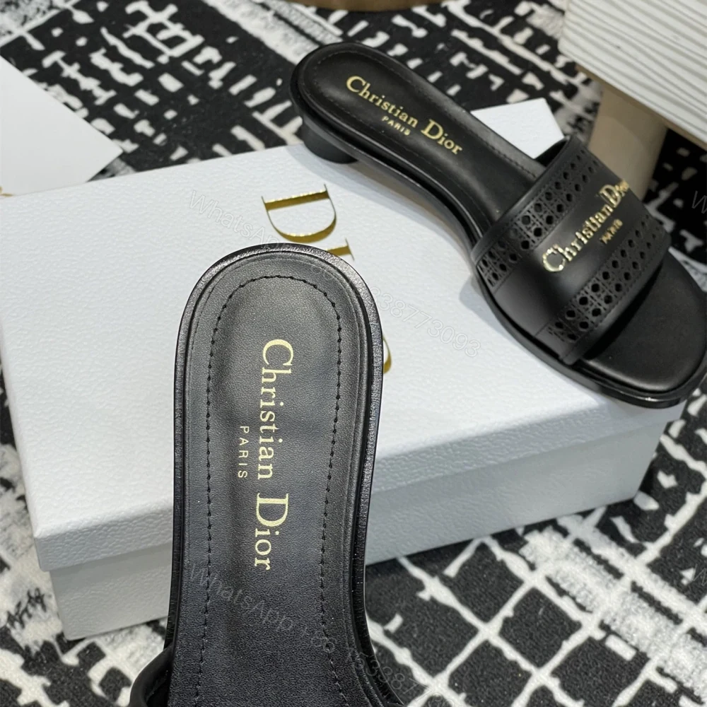 View 9 of 高仿Dior*D-Lane系列KCO206圓頭套腳拖鞋短踭黑色免檢版