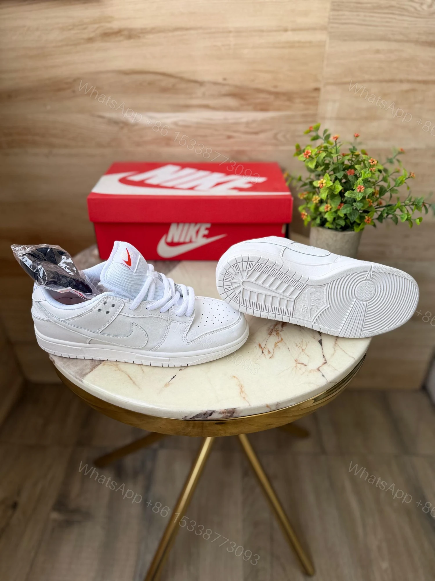 FIRST COPY NIKE SB DUNK TRIPPLE WHITE FOR MEN — view 1
