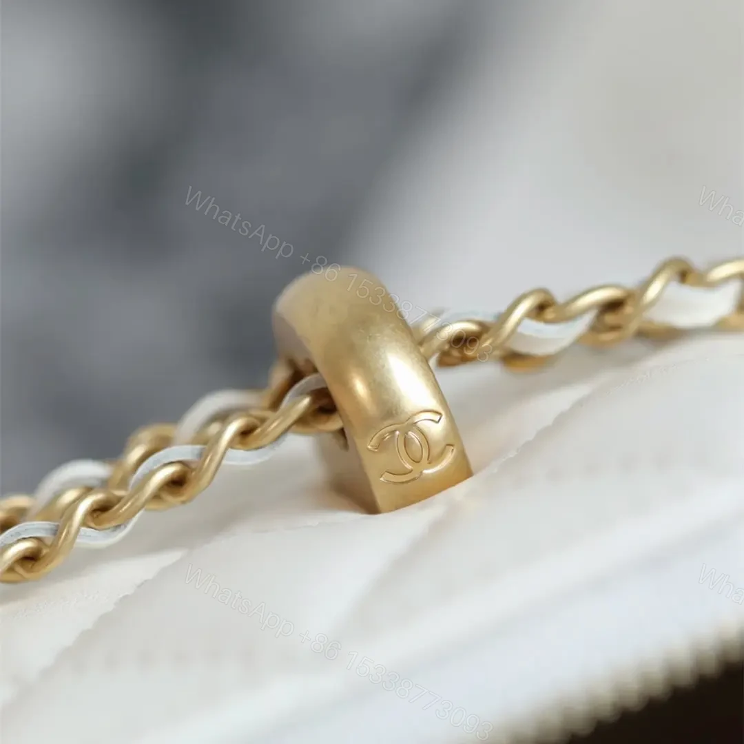 View 13 of 高仿Chanel*24C系列AP3651雙珠鏈條盒子包白色免檢版
