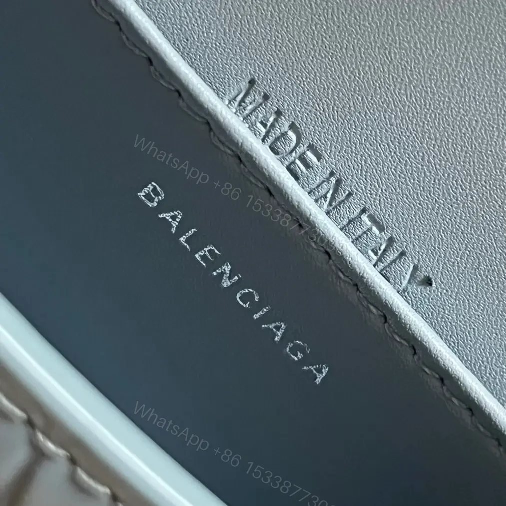 View 14 of 高仿Balenciaga*Nano系列迷你沙漏包藍色