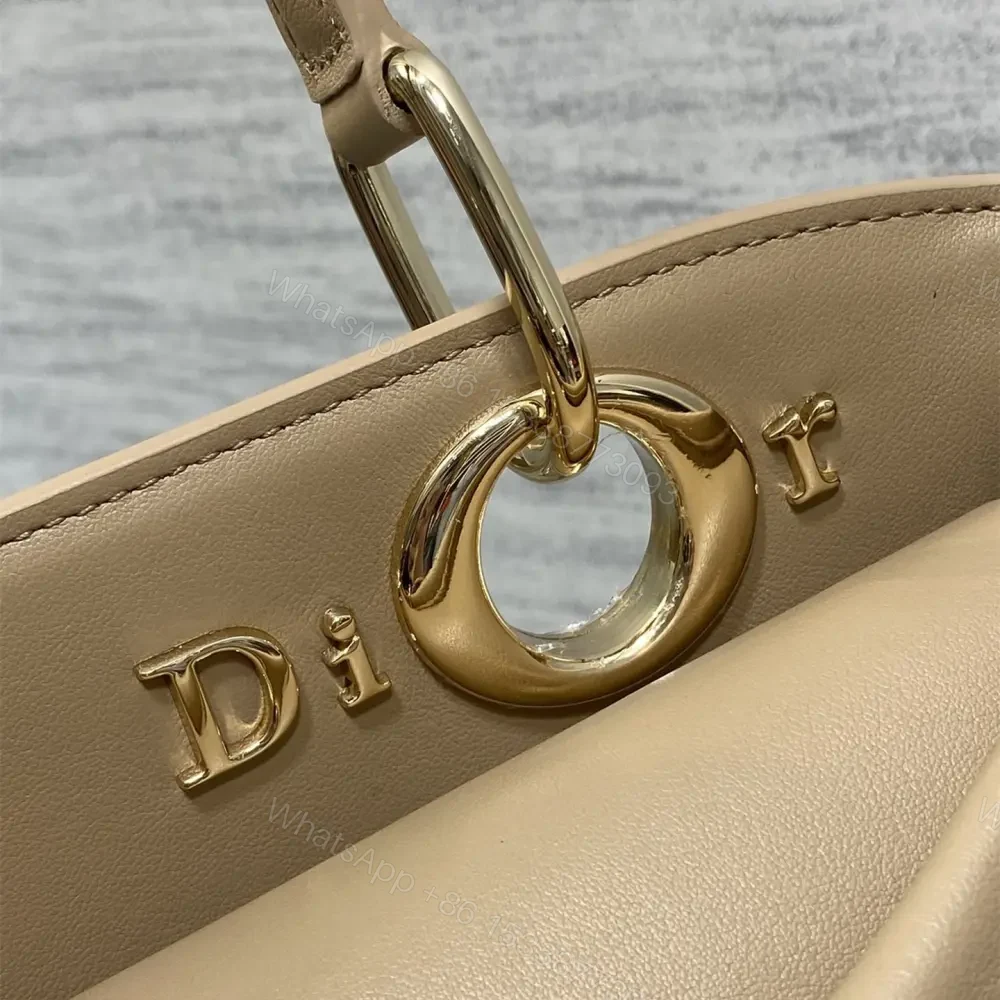 View 6 of 高仿Dior*26SS系列M0733UTU新款徽標手提包杏色免檢版