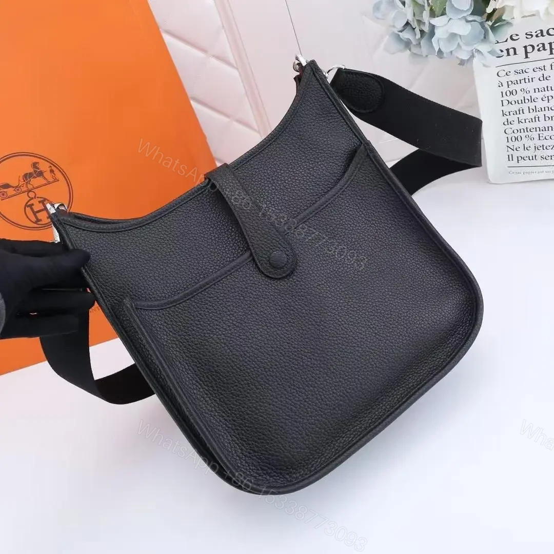 View 3 of HN Evelyne III 29 Black