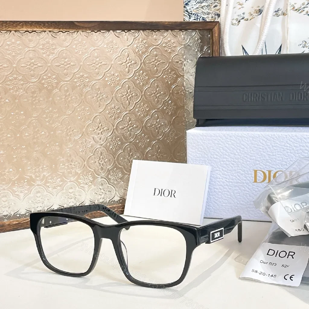 Bold Black Acetate Sunglasses: All-Day Comfort, Luxe Style — view 1