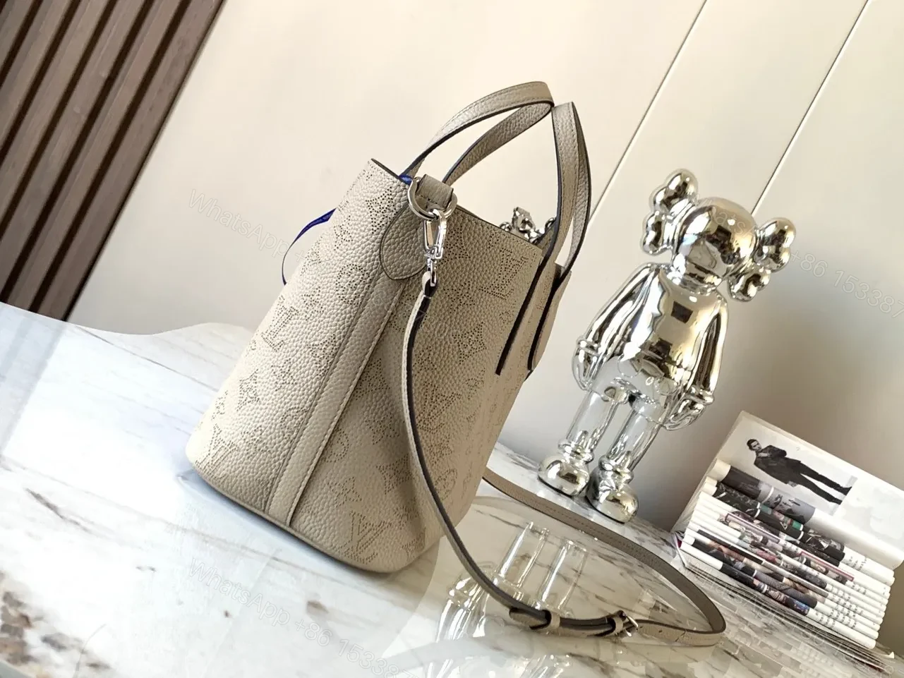 View 2 of Louis Vuitton LV Blossom PM Mahina Handbags 20x20x12.5cm