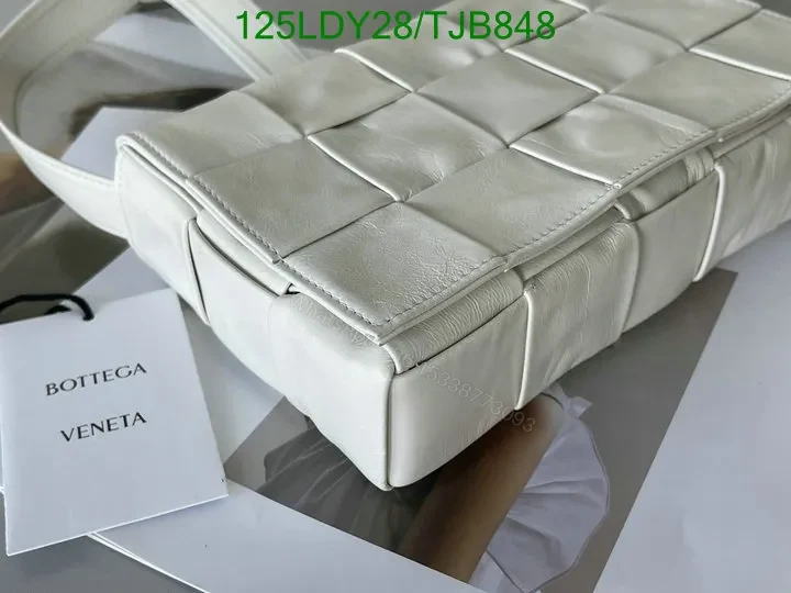 View 7 of Bottega Veneta Premium Nappa Leather Intrecciato Weave Bag with Magnetic Fastening BV9101