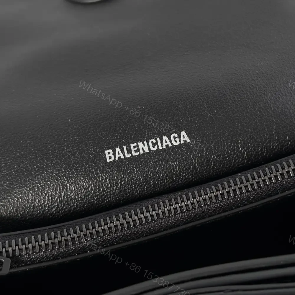 View 8 of 高仿BalenciagaCrush鏈條包小號XS