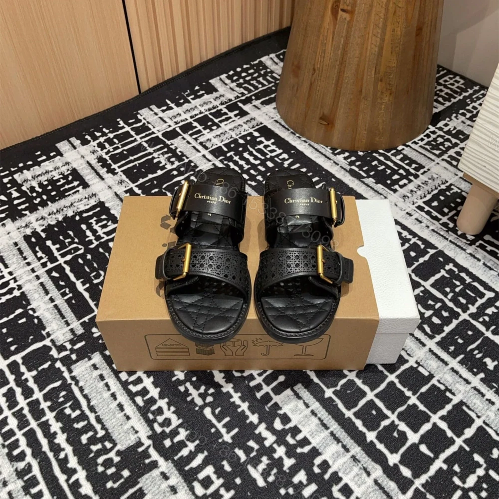 高仿Dior*D-Avenue系列KCO195圓頭塔扣一字拖鞋黑色免檢版 — view 1