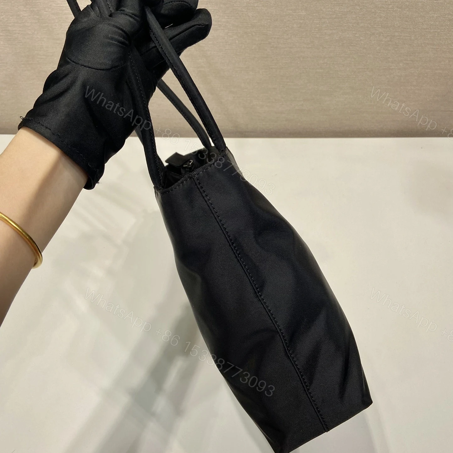 View 7 of 高仿Prada*ReEdition系列托特包B6247黑色小號免檢版