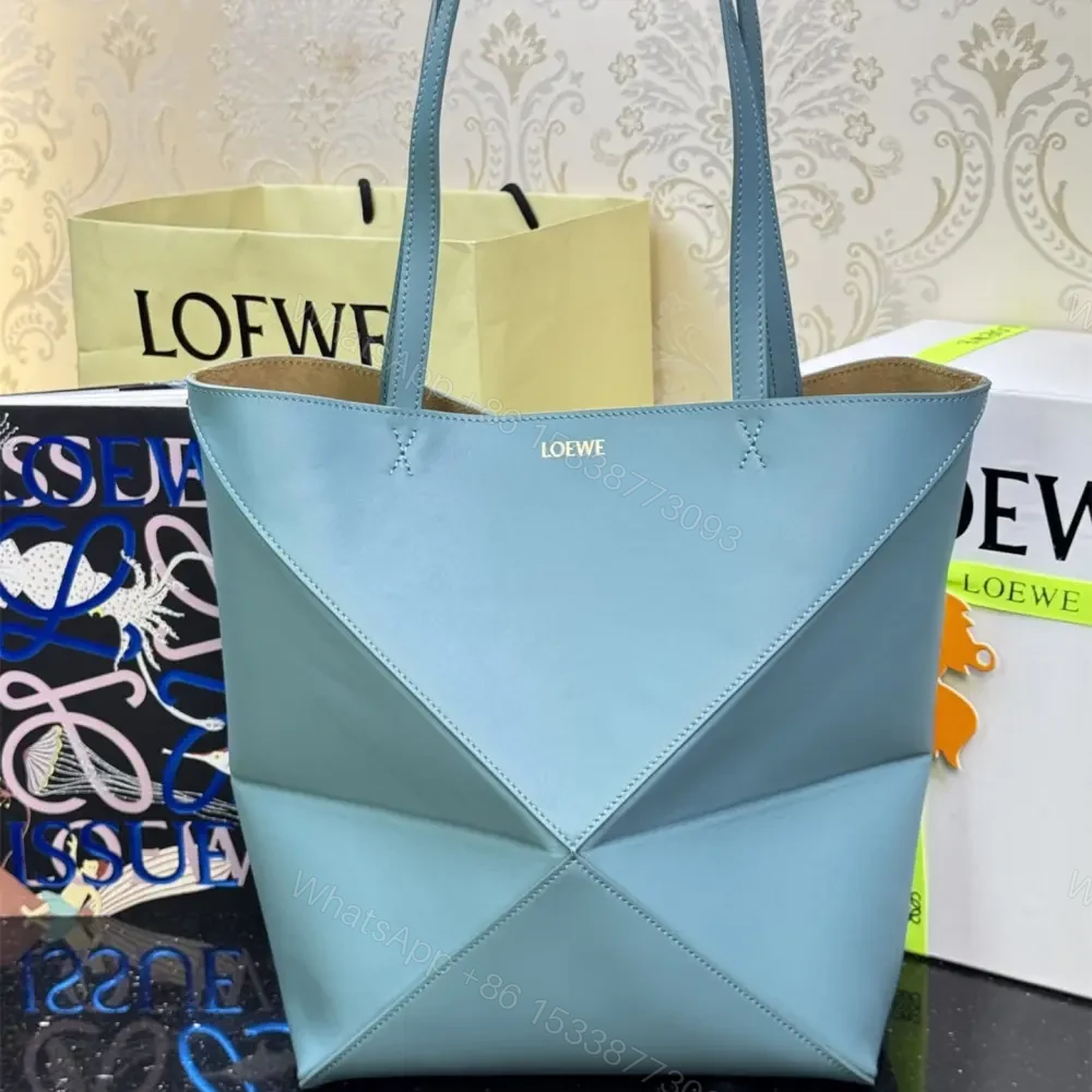 高仿Loewe*Fold系列4512小牛皮Tote手袋水色中號免檢版 — view 1