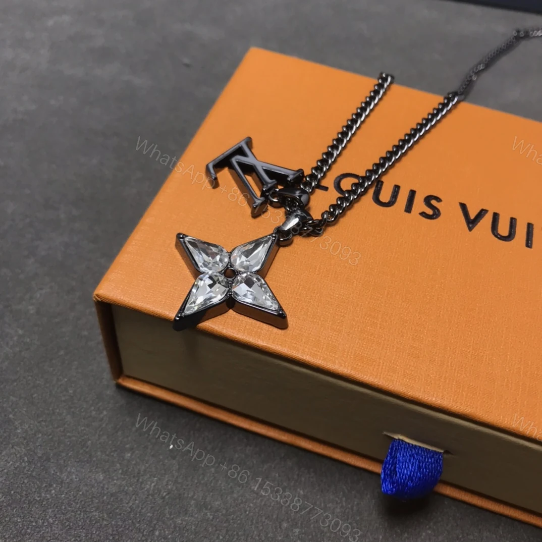 View 3 of EN – Lux LV Necklaces 050
