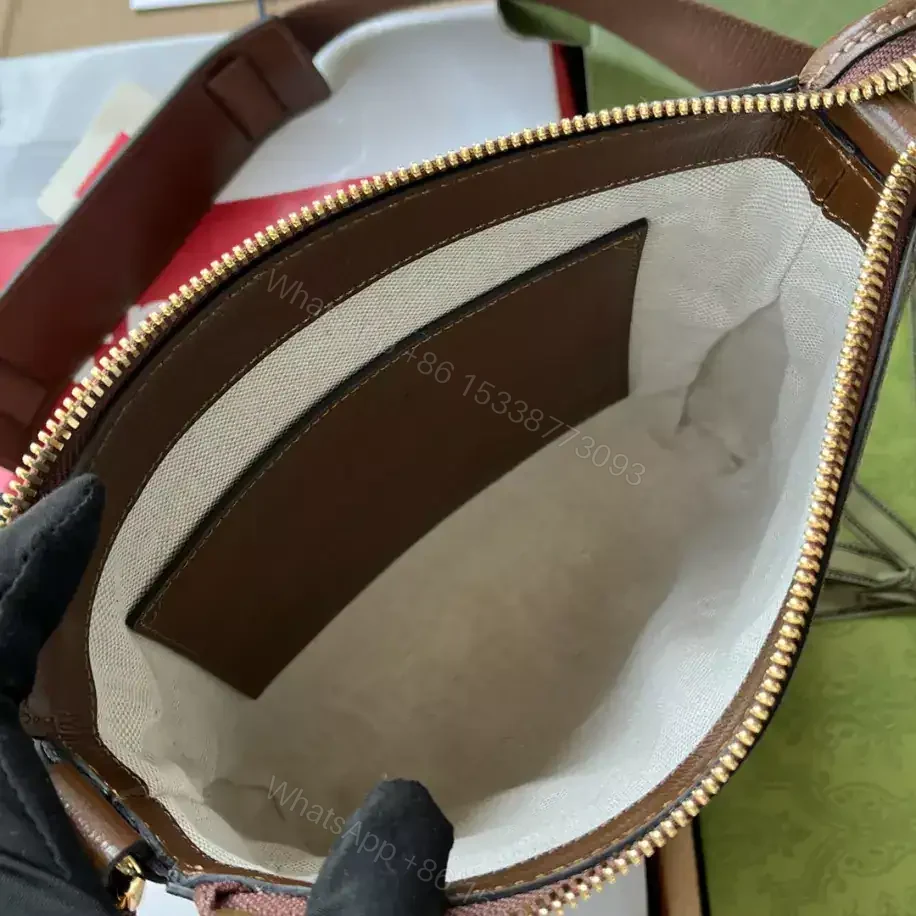 View 10 of GG SUPREME MESSENGER BAG – GBC065