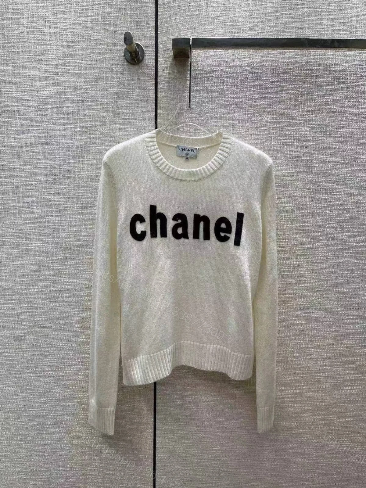 CHANEL — view 1