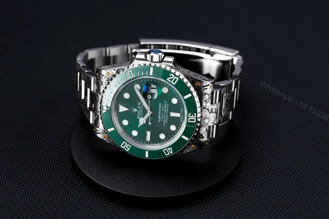 View 7 of Super Clone Rolex Submariner Green Dial Engraved Oyster Bracelet Premium 40MM ROL-SUB-GRN-ENG-OYS-40-RG