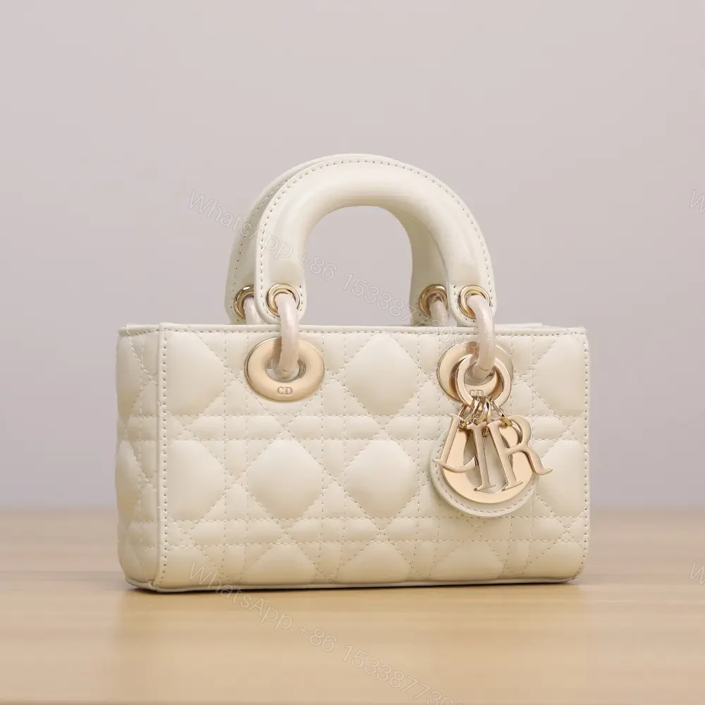 View 7 of 高仿Dior*LadyDJoy系列S0910M030小羊皮戴妃包白色Mini免檢版