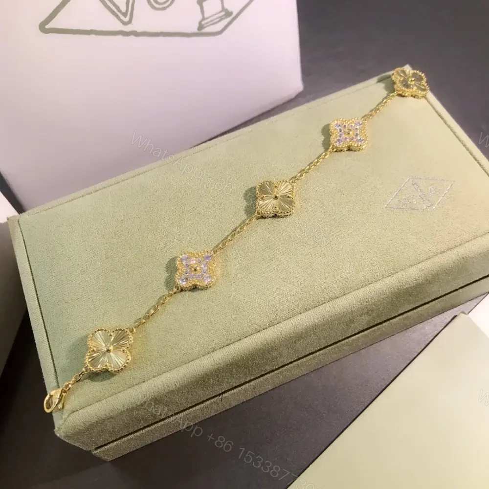 高仿首飾VanCleef&Arpels*RP4KN00五花四葉草金色手鏈 — view 1