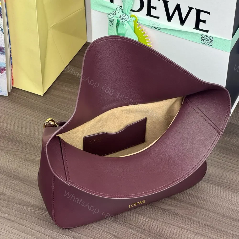 View 8 of 高仿Loewe*Ola系列7240小牛皮腋下包勃艮第紅中號免檢版