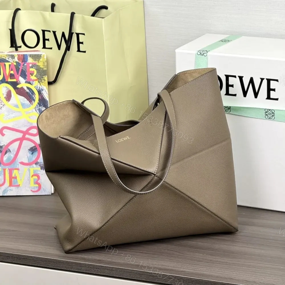View 5 of 高仿Loewe*Fold系列3170幾何Tote包灰褐色中號免檢版