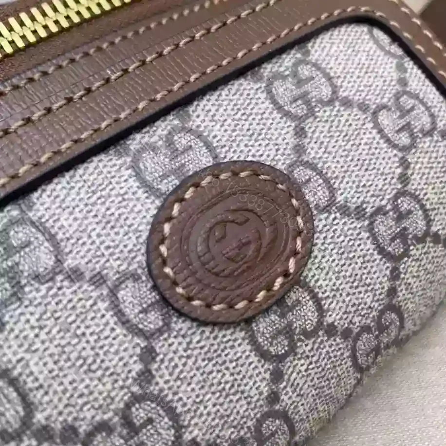 View 10 of BELT BAG WITH INTERLOCKING G – GBC073