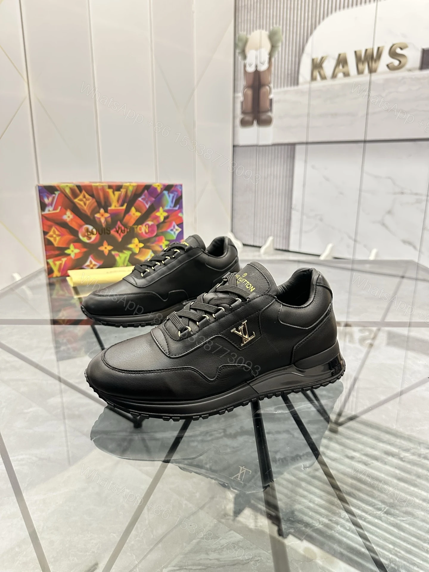 LV 精品仿製全黑運動鞋 男士低調百搭款 — view 1