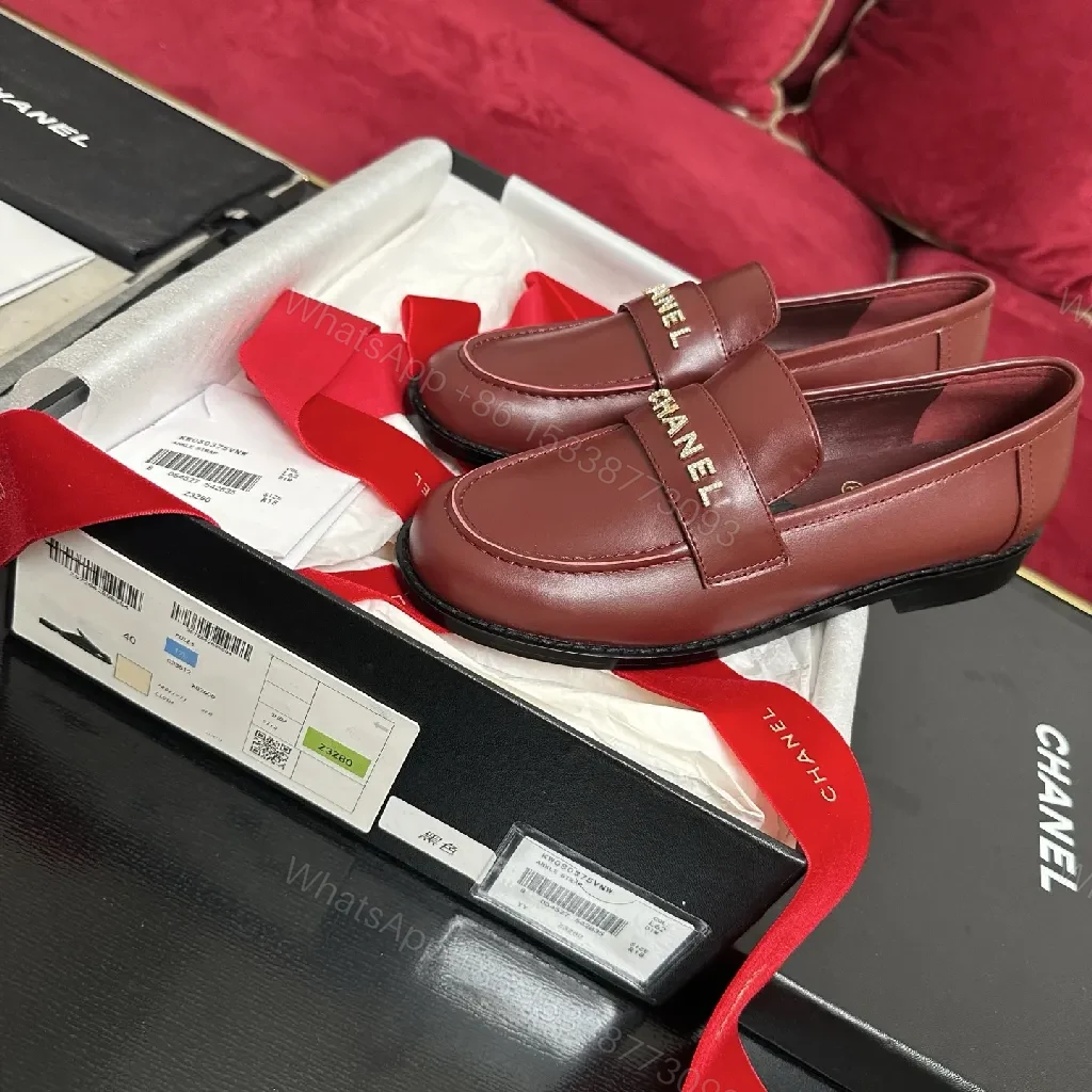 Burgundy Leather Loafers: All-Day Comfort, Chic Design — view 1