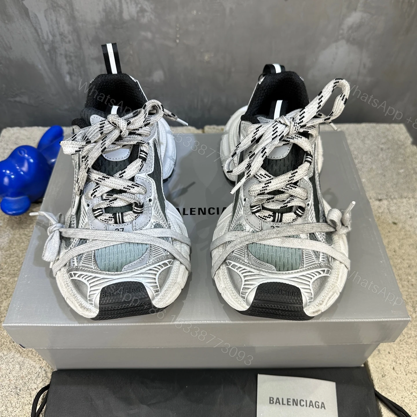Balenciaga 一比一灰白老爹運動鞋 女款輕量結構 訓練跑鞋推薦 — view 1