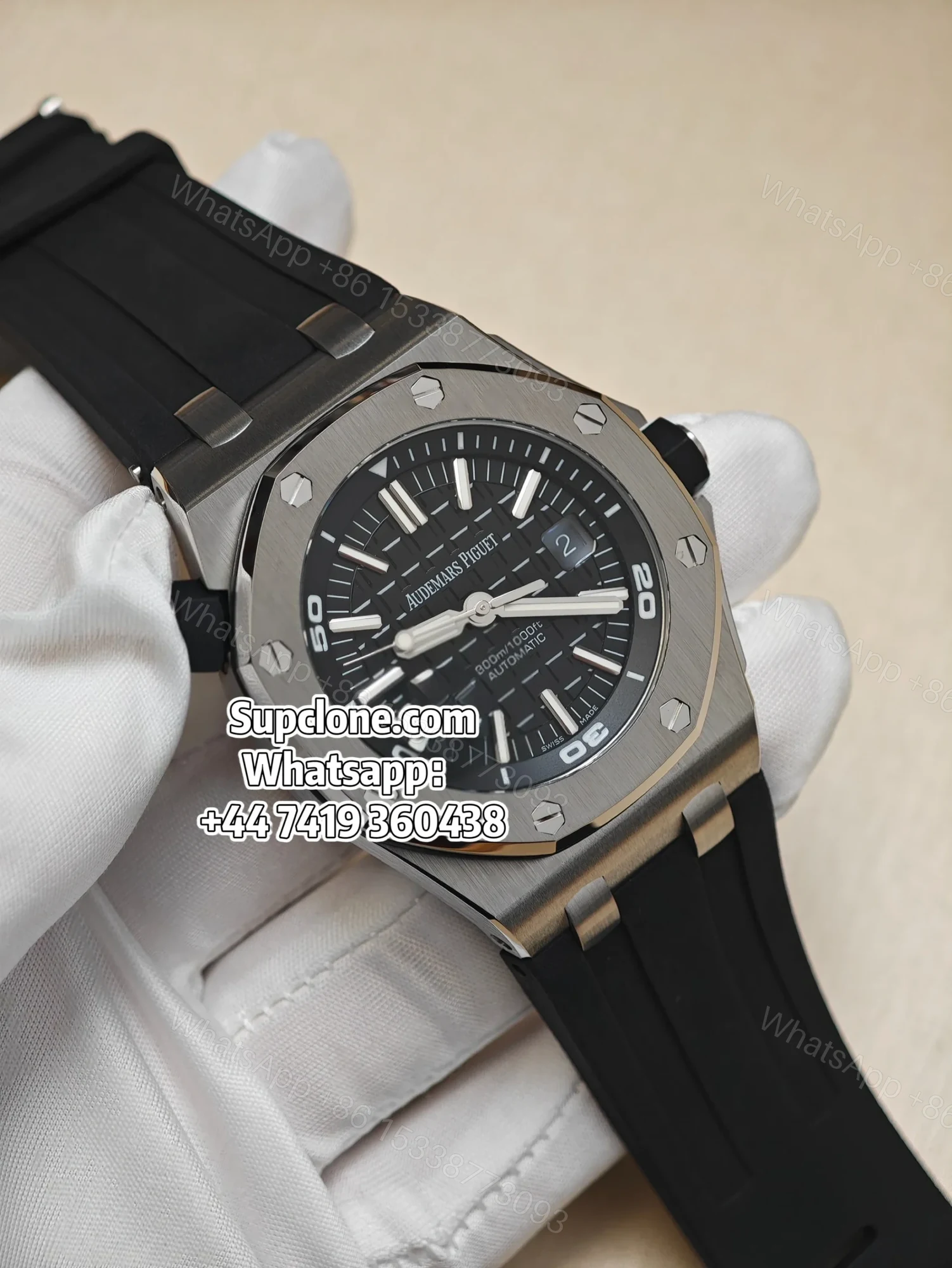 Audemars Piguet Super Clone 1:1 Royal Oak Offshore Diver 15710 Black Dial — view 1