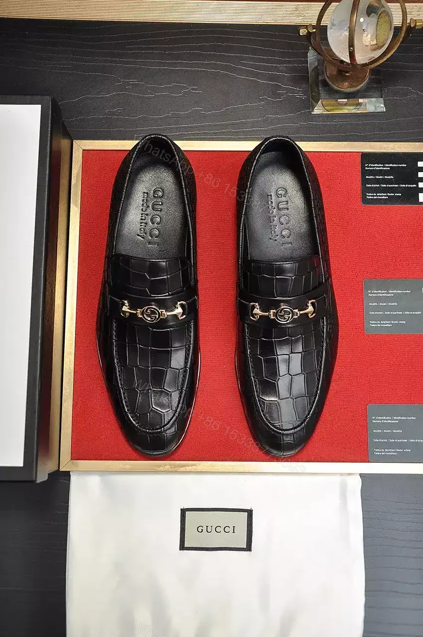 View 3 of GUCCI JORDAAN LOAFER IN BLACK CROCODILE – LDG31
