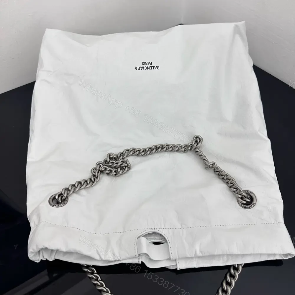 View 4 of 高仿Balenciaga2023Crushtote褶皺牛皮手拎袋大號