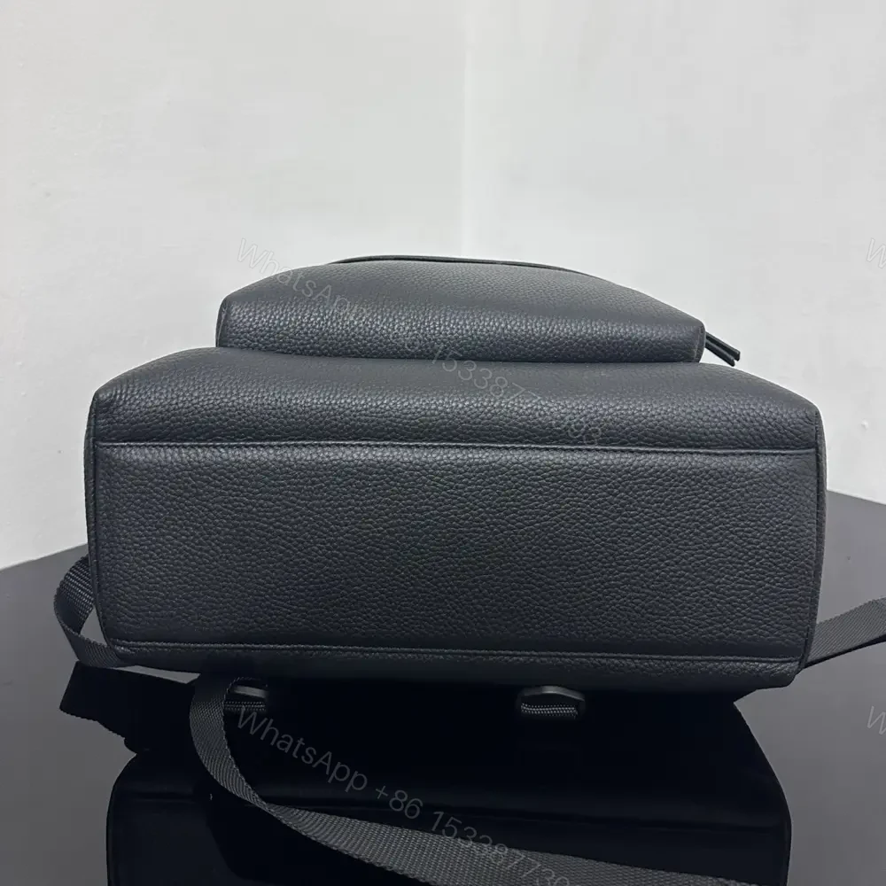 View 5 of 高仿BalenciagaExplorer系列小牛皮背包S