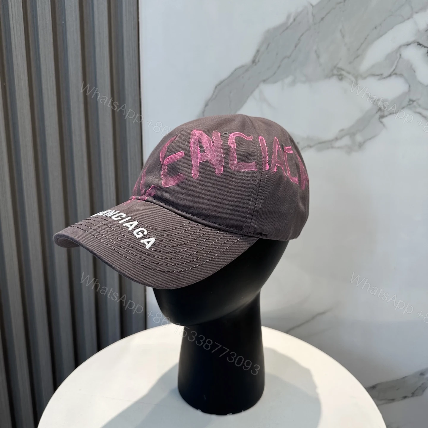 BALENCIAGA 高仿 男款 手寫LOGO棒球帽 咖啡色潮流帽 — view 1