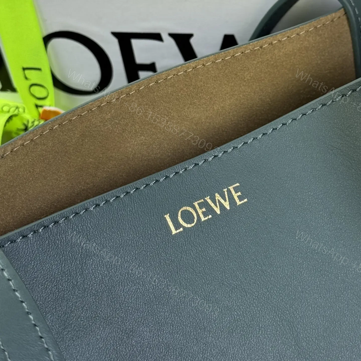 View 10 of 高仿Loewe*Fold系列4535小牛皮Tote手袋綠色中號免檢版