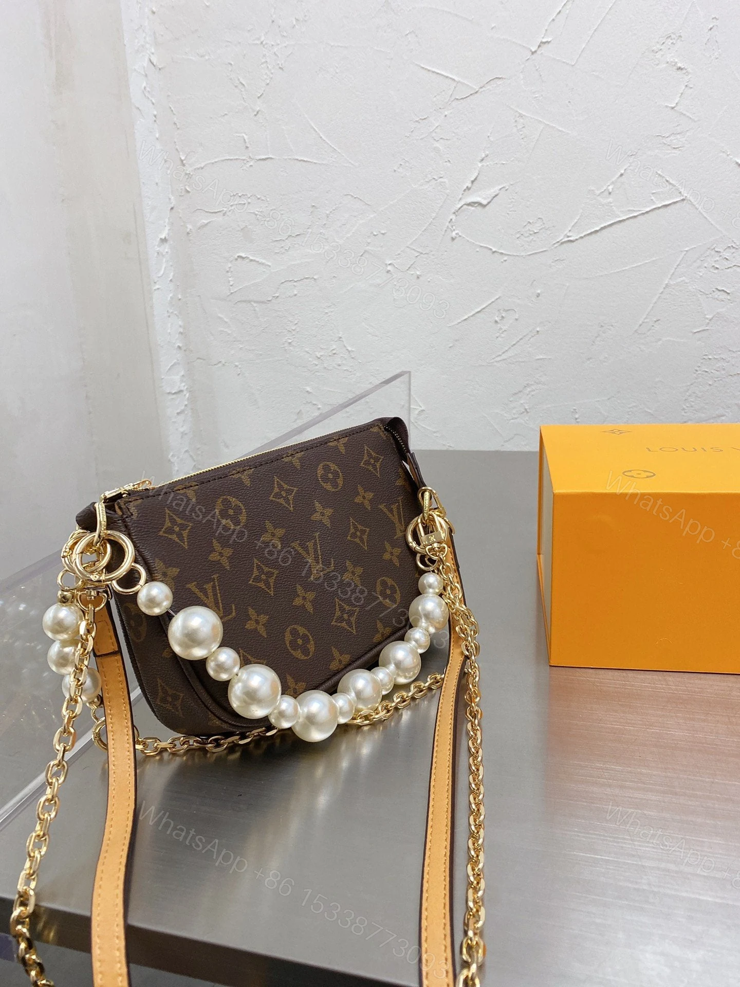 View 9 of LV Ivy Monogram