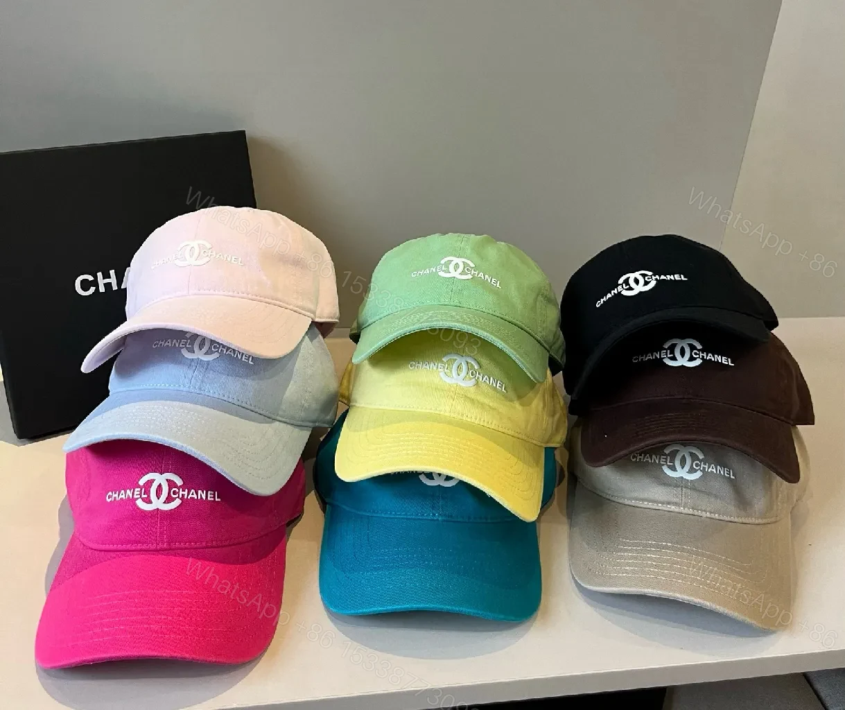 Colorful Cotton Cap: Luxe-Inspired, Logo-Detail Cap — view 1
