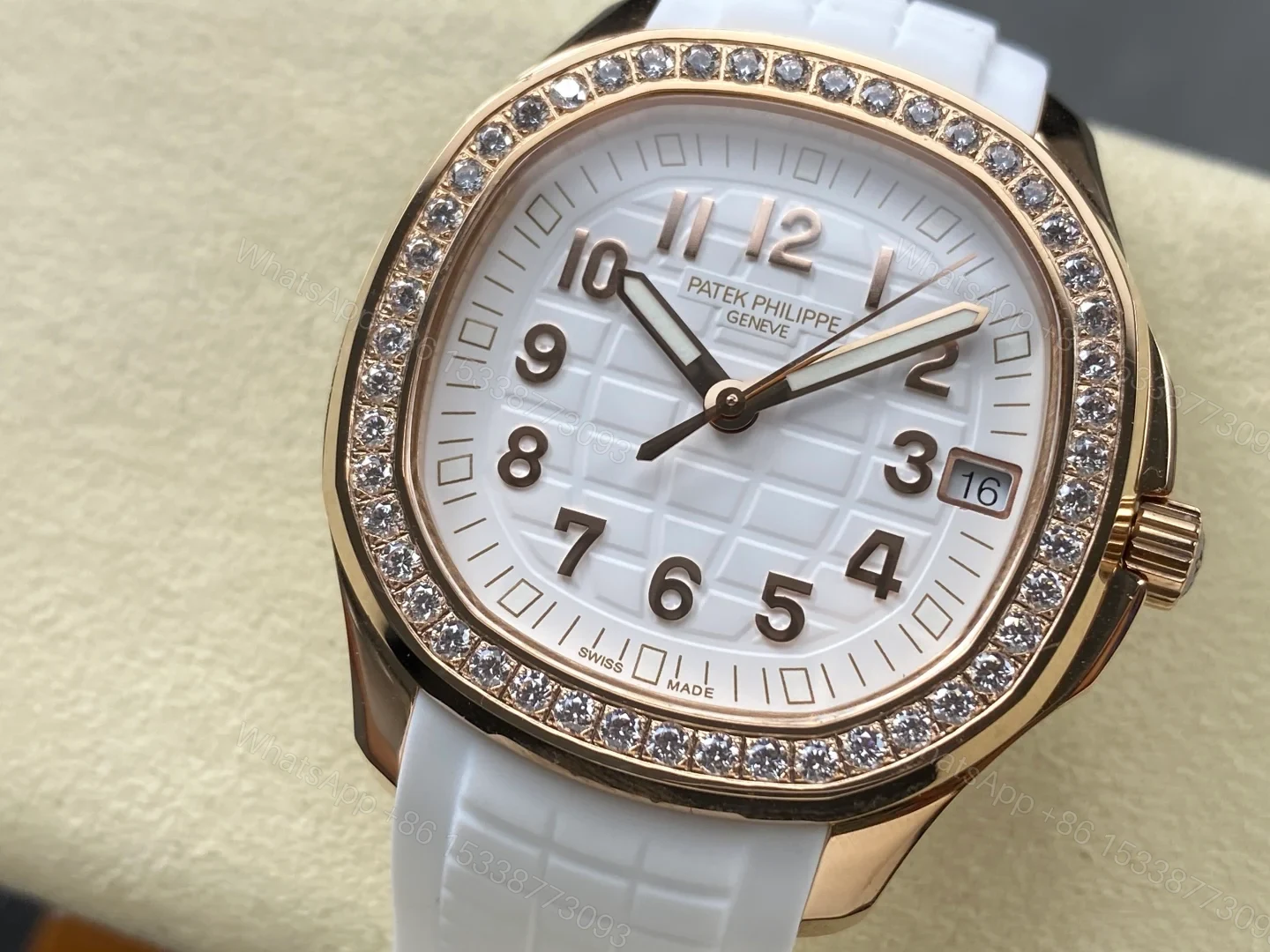 View 3 of Patek Philippe Aquanaut 5068 Rose Gold White 5068R-010