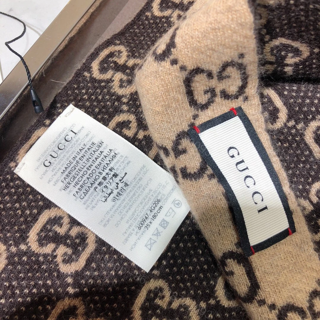 View 8 of EN – Luxury GCI Scarf 009