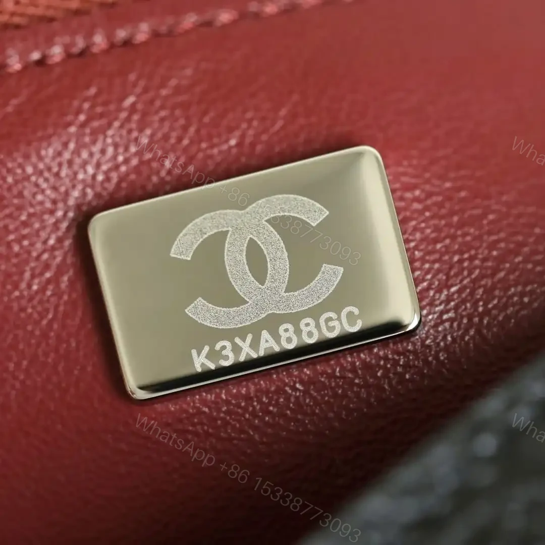 View 16 of 高仿Chanel*26S系列AS6231粒面小牛皮翻蓋包黑色大號免檢版