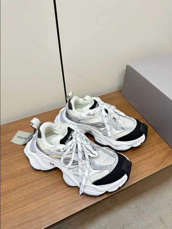 View 2 of BALENCIAGA CARGO SNEAKER – BB241