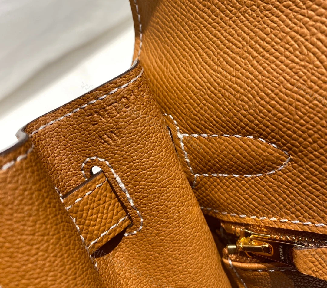 View 7 of KELLY 28CM IN GOLD EPSOM GOLD HARDWARE