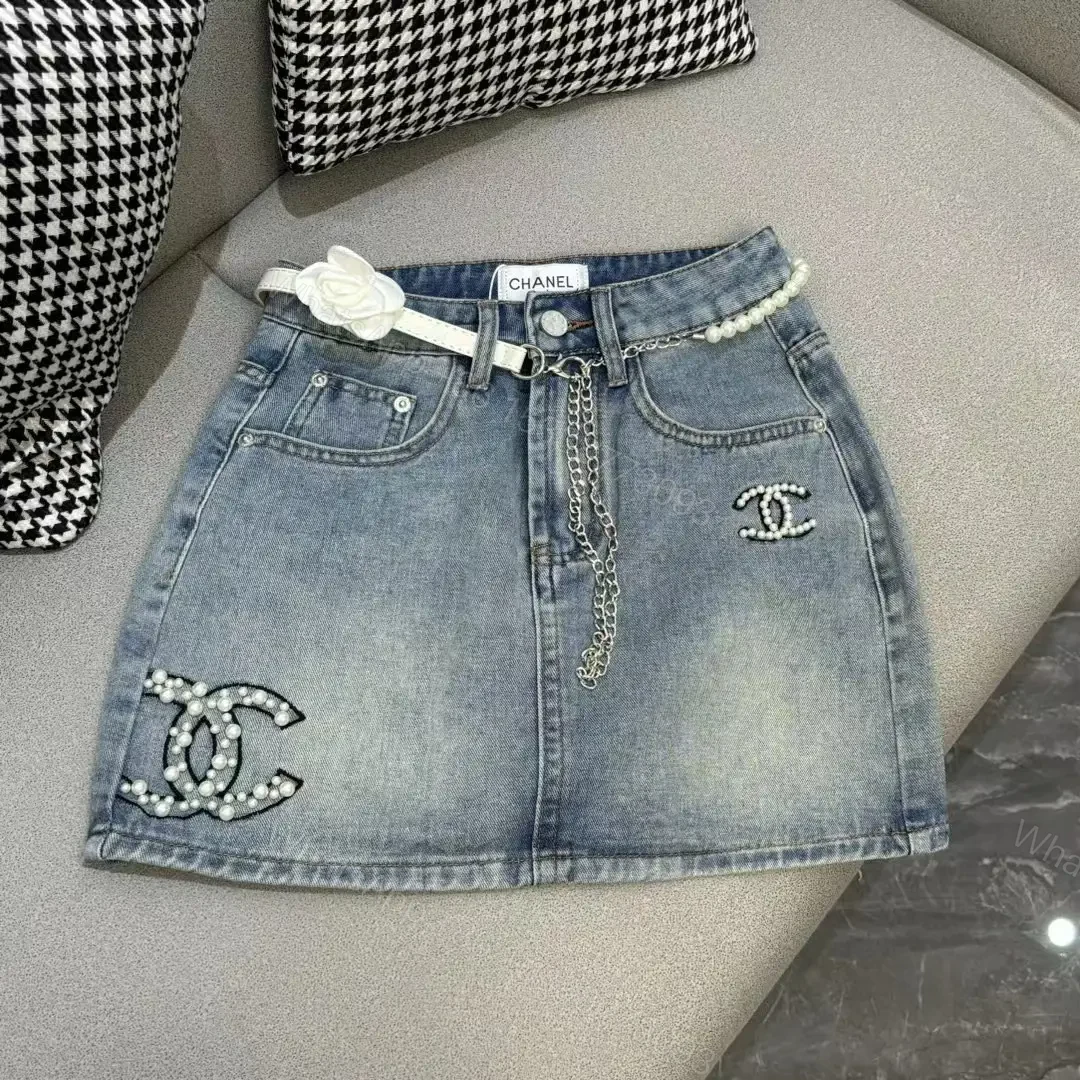 CHANEL — view 1
