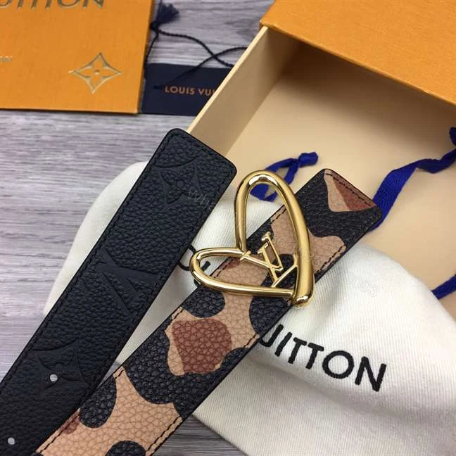 View 5 of LOUIS VUITTON ICONIC 30MM REVERSIBLE BELT – B182